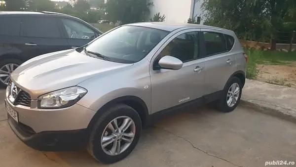 Gri Utilizat 2011 Nissan Qashqai SUV | 5.700 EUR (Preț OK) - Imagine 1/4