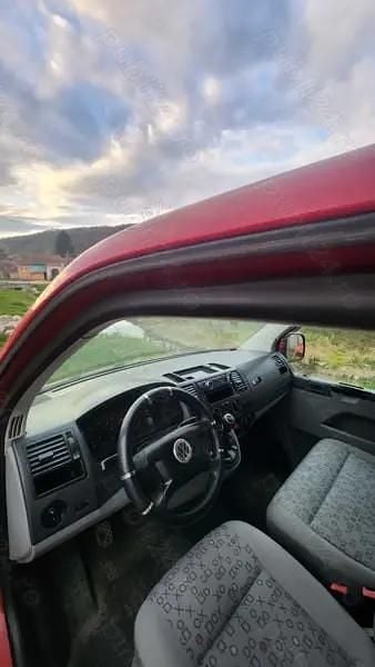 Utilizat 2007 VW T5 Van | 5.000 EUR (Preț bun) - Imagine 1/4