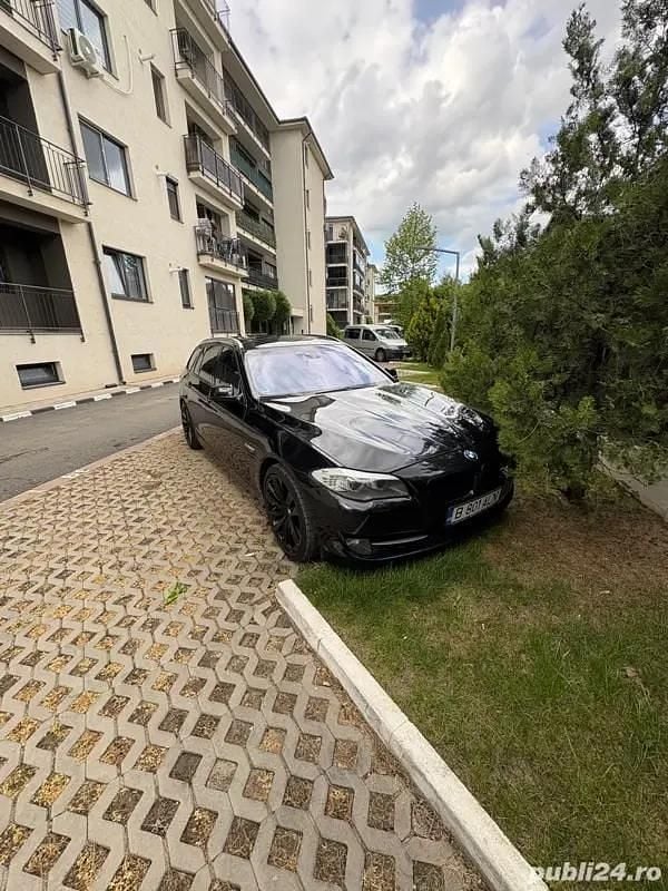 Negru Utilizat 2011 BMW 520 Break | 9.100 EUR (Puțin scump) - Imagine 1/4