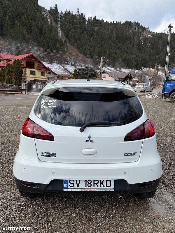 Second-hand Mitsubishi Colt Intense 95 CP (69 kW) 2011 Culoarealb Hatchback