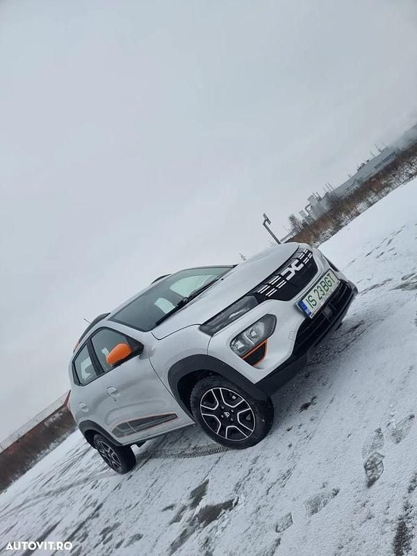 Second-hand Dacia Spring Expression 33 kW (45 CP) 2022 Culoaregri Hatchback