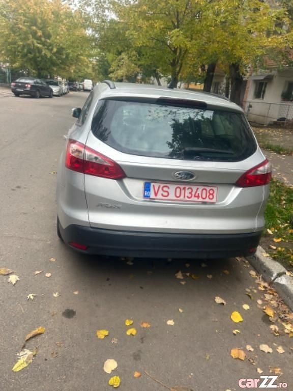 Utilizat 2013 Ford Focus Monovolum | 4.800 EUR - Imagine 1/4