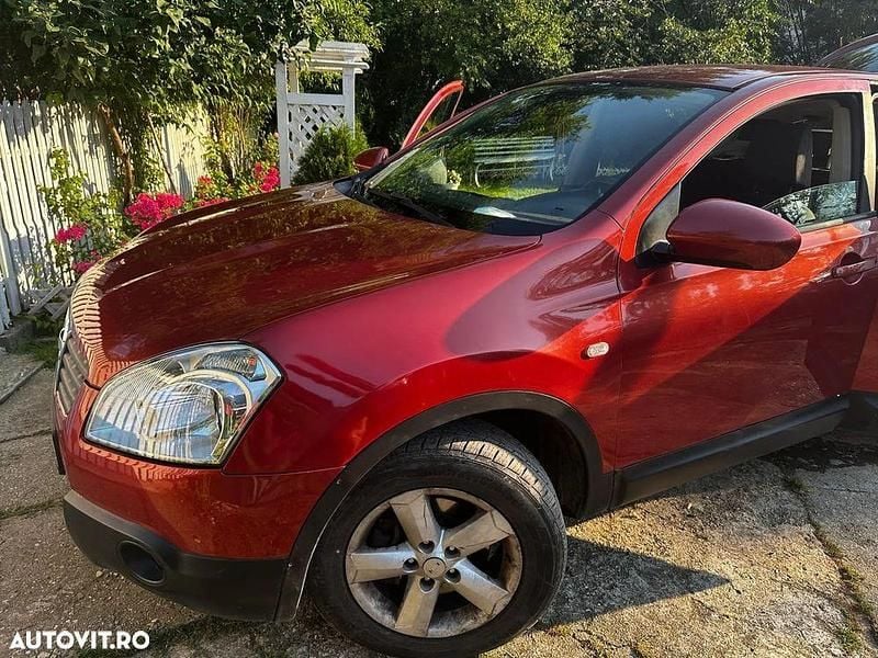 Culoarealte culori Utilizat 2007 Nissan Qashqai Tekna+ SUV | 4.550 EUR (Preț OK) - Imagine 1/4