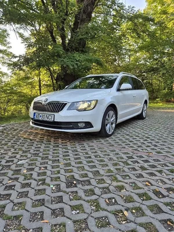 Second-hand Skoda Superb 170 CP (125 kW) 2014 Alb Break