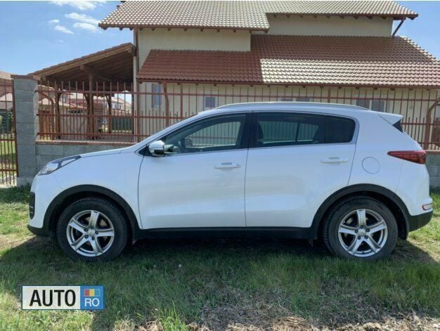 Alb Utilizat 2016 Kia Sportage 2 SUV | 16.000 EUR (Preț OK) - Imagine 1/4