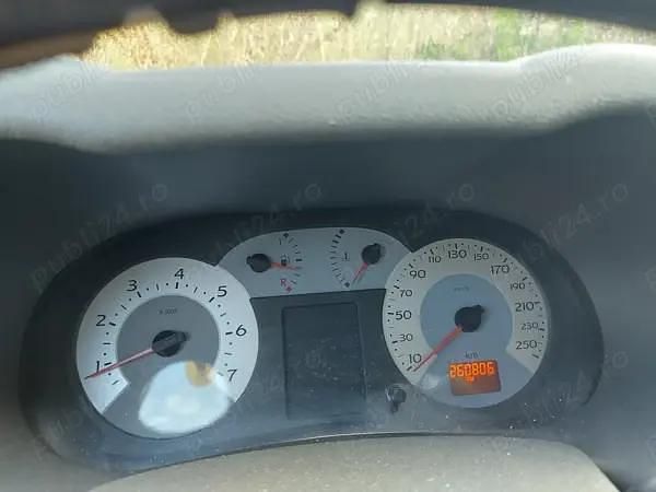 Utilizat 2006 Renault Symbol Berlinǎ | 1.500 EUR (Puțin scump) - Imagine 1/4