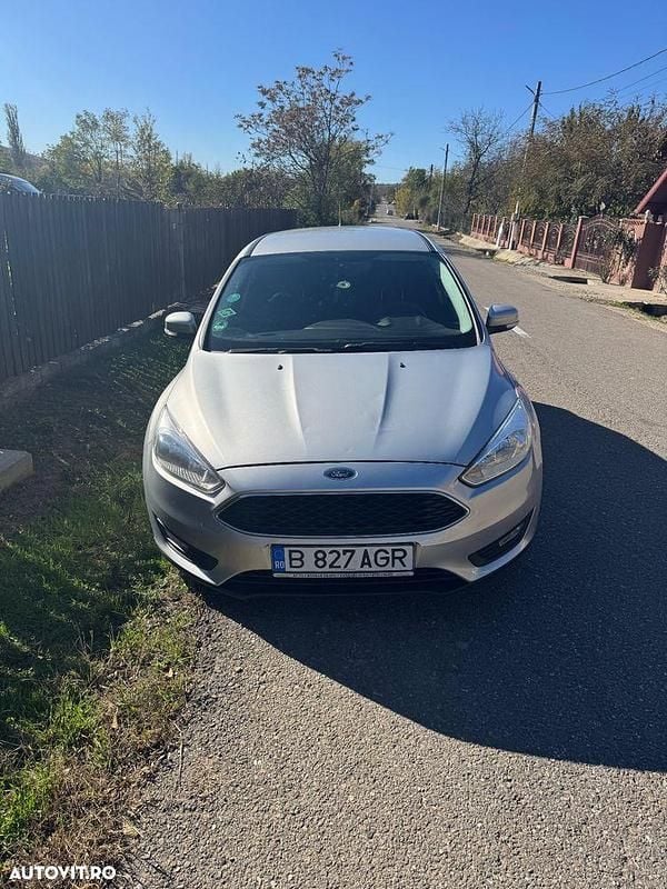 Culoareargint Utilizat 2017 Ford Focus Titanium Break | 5.200 EUR (Preț bun) - Imagine 1/4
