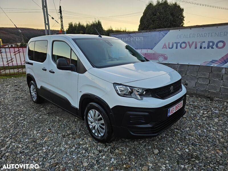 Alb Second-hand 2021 Peugeot Rifter Monovolum | 12.999 EUR - Imagine 1/4