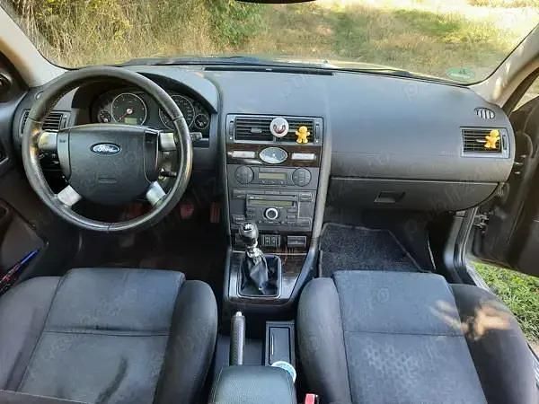 Second-hand Ford Mondeo ST 95 CP (69 kW) 2005 Berlinǎ