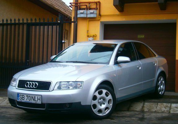 Gri Utilizat 2002 Audi A4 Berlinǎ | 3.000 EUR (Puțin scump) - Imagine 1/4