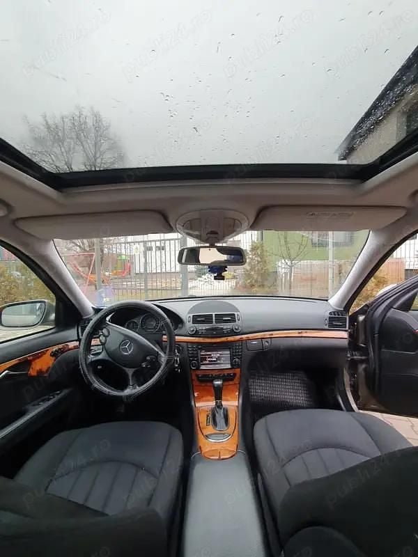 Second-hand Mercedes E280 190 CP (139 kW) 2008 Berlinǎ