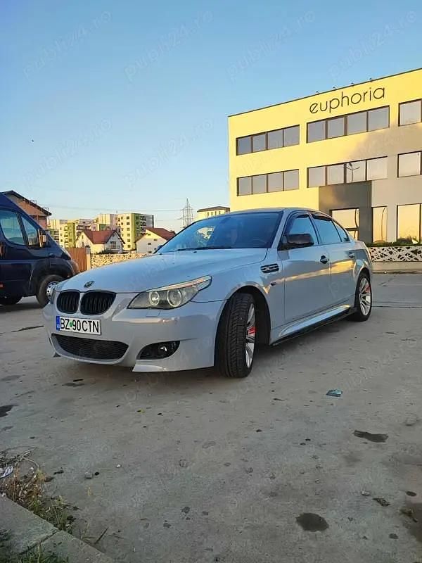 Second-hand BMW 520 170 CP (125 kW) 2004 Berlinǎ