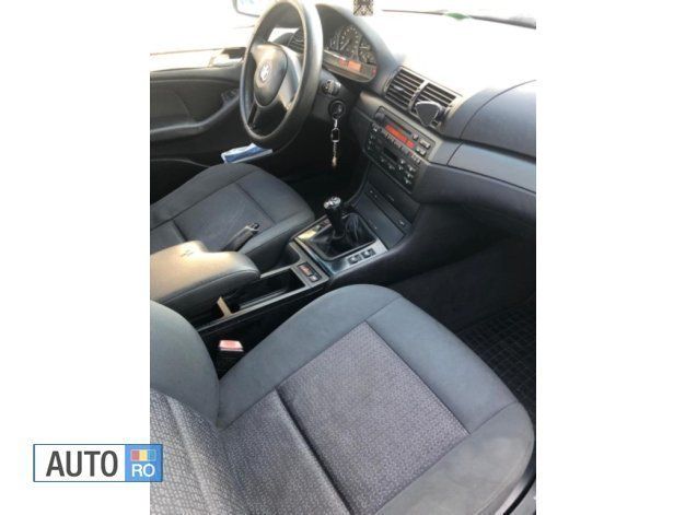 Second-hand BMW 318 143 CP (105 kW) 2004 Argintiu Berlinǎ