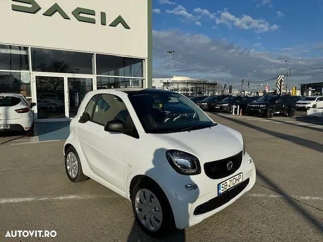 Second-hand Smart ForTwo Electric Drive 60 kW (82 CP) 2018 Culoarealb Coupe