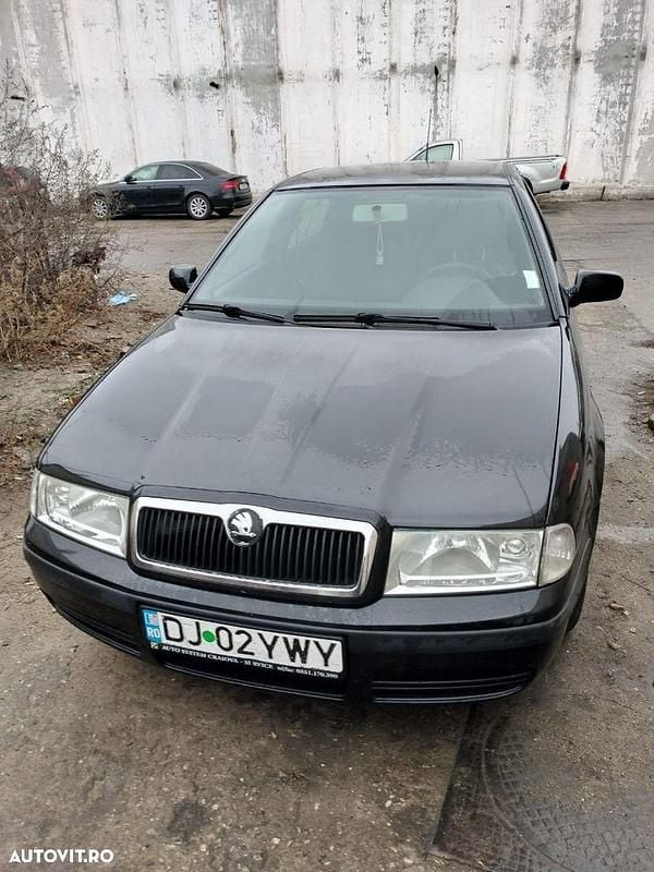 Culoarenegru Utilizat 2008 Skoda Octavia Ambiente Berlinǎ | 2.800 EUR (Preț OK) - Imagine 1/4