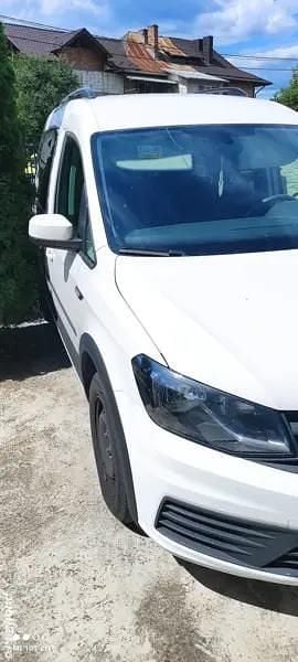 Second-hand VW Caddy 105 CP (77 kW) 2020 Monovolum