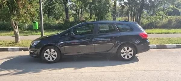 Utilizat 2014 Opel Astra Break | 4.200 EUR (Preț bun) - Imagine 1/4
