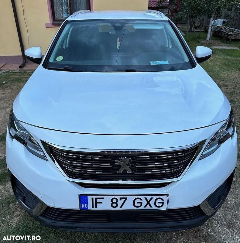 Culoarealb Utilizat 2018 Peugeot 5008 Active Monovolum | 14.000 EUR (Preț OK) - Imagine 1/4