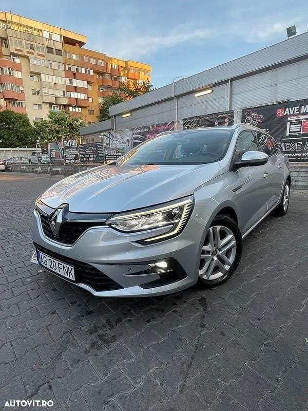 Argint Utilizat 2021 Renault Mégane GrandTour Intens Break | 11.800 EUR (Preț OK) - Imagine 1/4