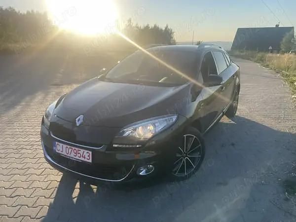 Negru Utilizat 2012 Renault Mégane GrandTour Bose Edition Break | 5.300 EUR - Imagine 1/4