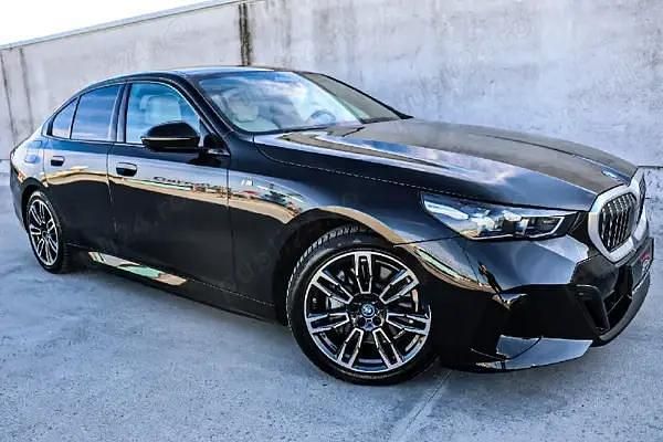 Second-hand BMW i5 250 kW (340 CP) 2024 Negru Berlinǎ