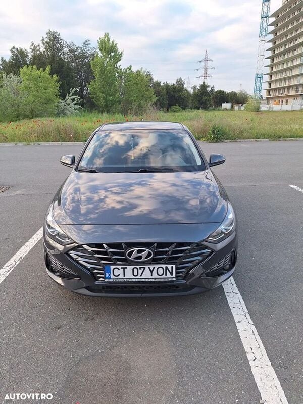 Gri Utilizat 2021 Hyundai i30 Hatchback | 14.600 EUR (Preț OK) - Imagine 1/4