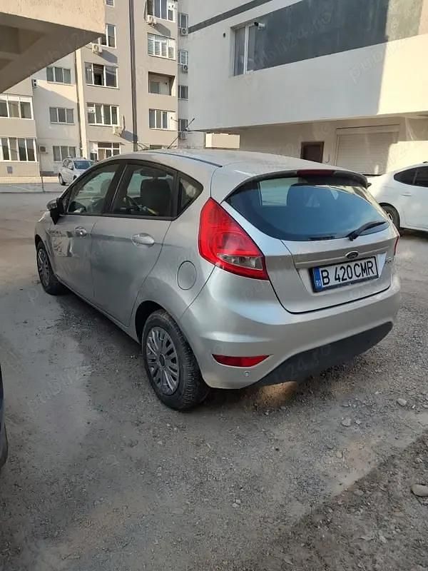 Utilizat 2011 Ford Fiesta Hatchback | 3.600 EUR - Imagine 1/4