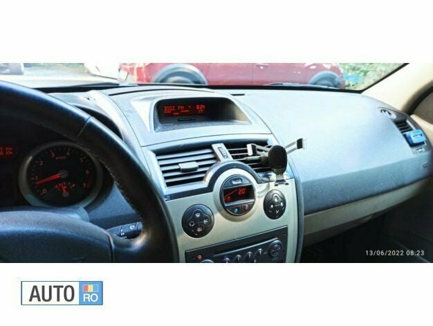 Verde Utilizat 2005 Renault Mégane II Berlinǎ | 1.800 EUR (Preț OK) - Imagine 1/4