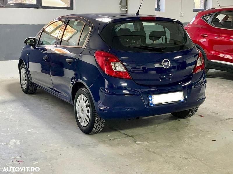 Second-hand Opel Corsa Enjoy 70 CP (51 kW) 2015 Culoarealbastru Hatchback