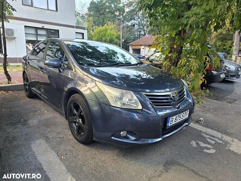 Culoarealbastru Utilizat 2009 Toyota Avensis Executive Berlinǎ | 3.700 EUR (Preț bun) - Imagine 1/4