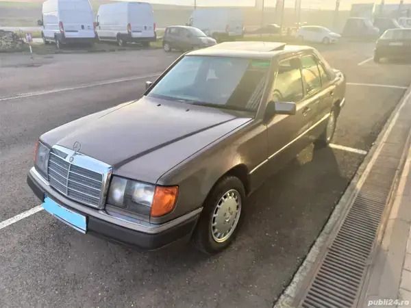 Utilizat 1990 Mercedes 250 Berlinǎ | 5.990 EUR - Imagine 1/4