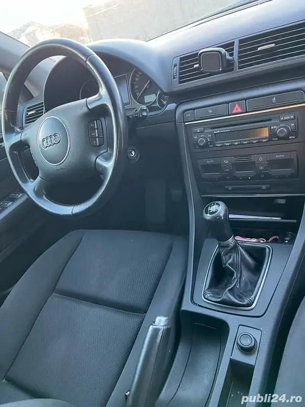 Second-hand Audi A4 116 CP (85 kW) 2005 Berlinǎ