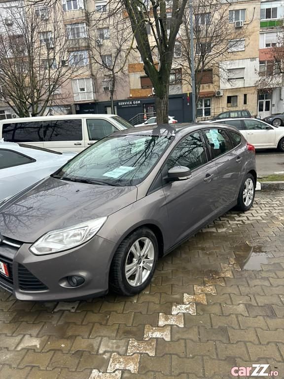 Second-hand Ford Focus 240 CP (176 kW) 2011 Gri Berlinǎ