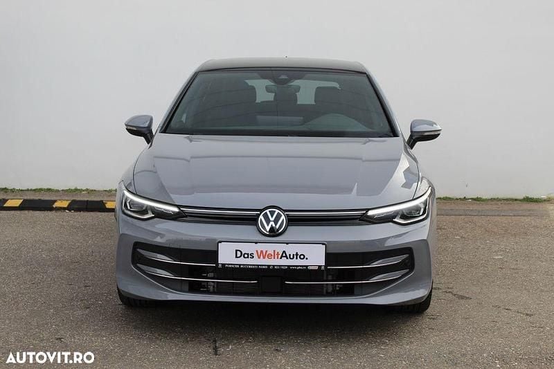 Second-hand VW Golf VIII Style 150 CP (110 kW) 2024 Culoaregri Hatchback