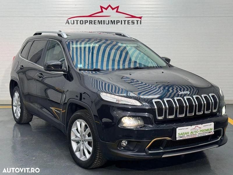 Culoarenegru Utilizat 2014 Jeep Cherokee SUV | 9.700 EUR - Imagine 1/4