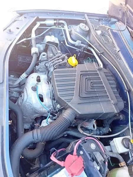 Second-hand Dacia Logan 82 CP (60 kW) 2012 Albastru Berlinǎ