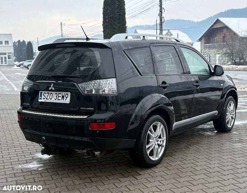 Second-hand Mitsubishi Outlander Inform 140 CP (102 kW) 2010 Culoarenegru SUV