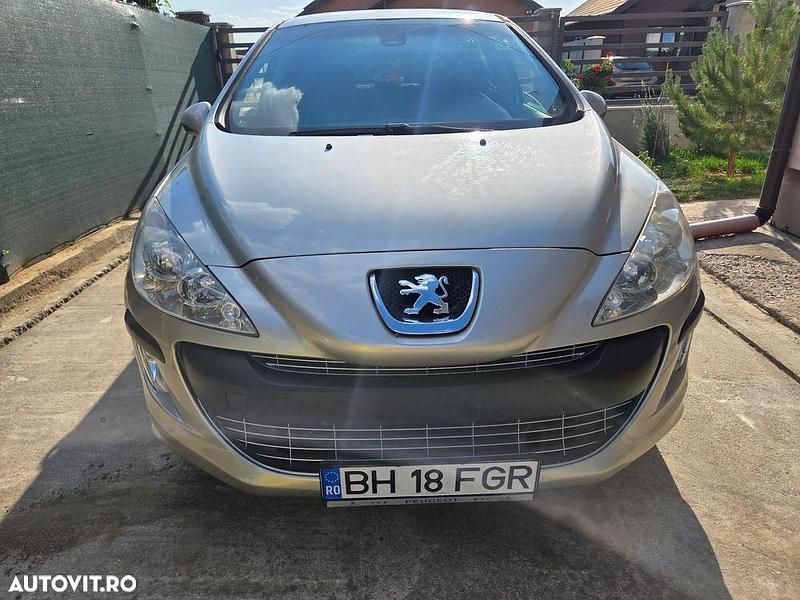 Culoareargint Utilizat 2008 Peugeot 308 Hatchback | 2.490 EUR (Preț OK) - Imagine 1/4