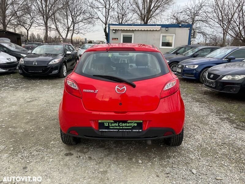 Second-hand Mazda 2 Center-Line 95 CP (69 kW) 2011 Rosu Hatchback