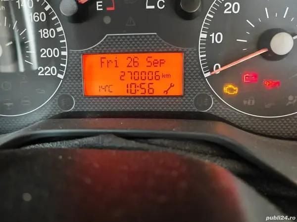 Albastru Utilizat 2006 Fiat Grande Punto Hatchback | 6.300 EUR - Imagine 1/4