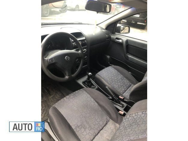 Second-hand Opel Astra 101 CP (74 kW) 2000 Negru Coupe