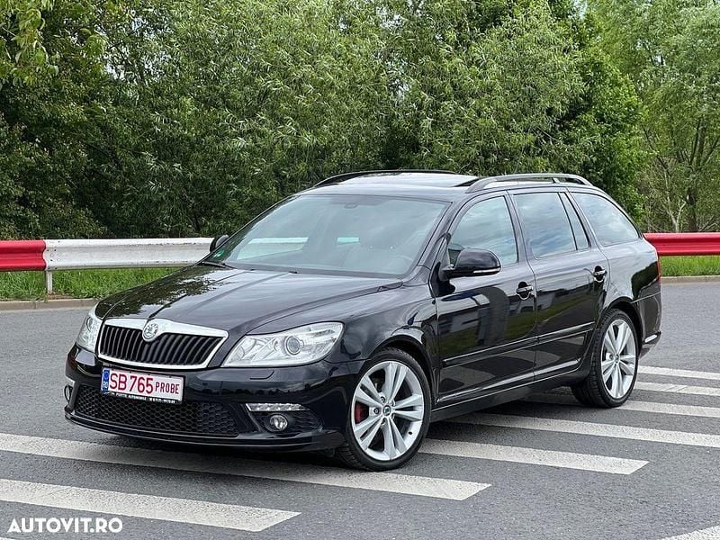 Negru Utilizat 2011 Skoda Octavia RS Break | 5.390 EUR (Preț bun) - Imagine 1/4
