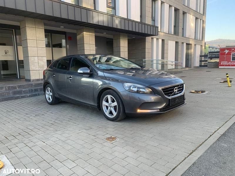 Second-hand Volvo V40 Kinetic 150 CP (110 kW) 2013 Culoaregri Hatchback