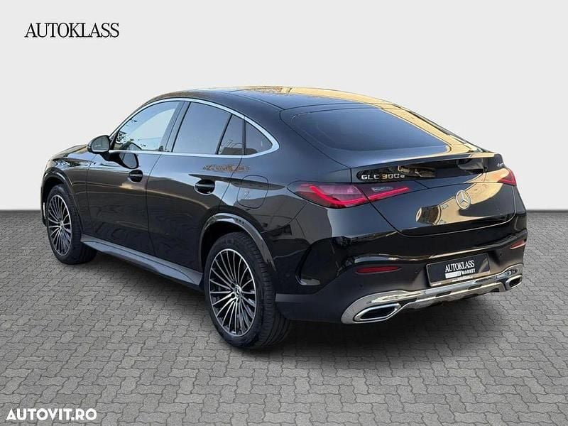 Second-hand Mercedes GLC300 AMG line 313 CP (230 kW) 2024 Culoarenegru Coupe