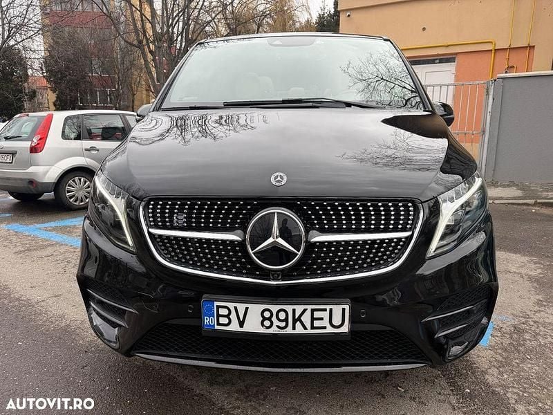 Second-hand Mercedes V300 Avantgarde Edition 237 CP (174 kW) 2023 Culoarenegru Monovolum