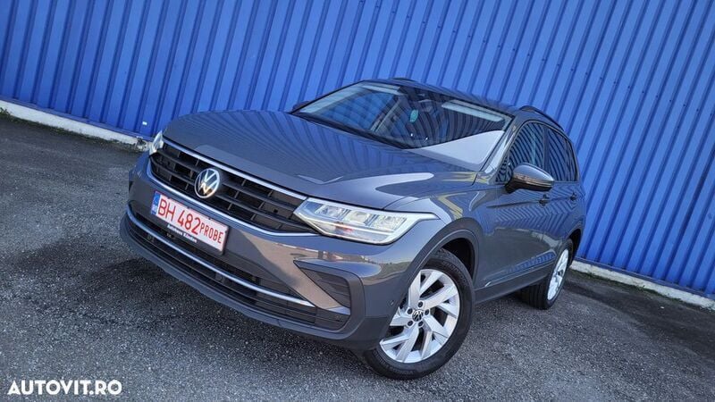 Gri Utilizat 2021 VW Tiguan Life SUV | 22.990 EUR (Preț bun) - Imagine 1/4