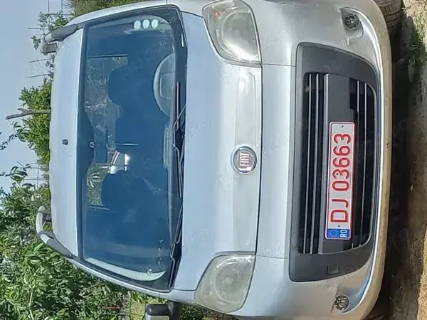 Utilizat 2011 Fiat Qubo Trekking Monovolum | 2.600 EUR - Imagine 1/2