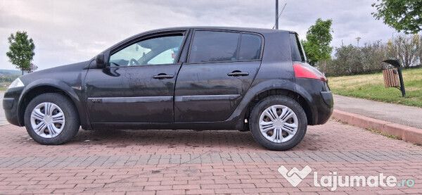 Utilizat 2004 Renault Mégane II Berlinǎ | 8.000 EUR - Imagine 1/4