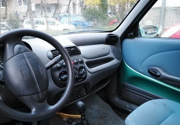 Second-hand Fiat Seicento 57 CP (41 kW) 2001 Verde Hatchback