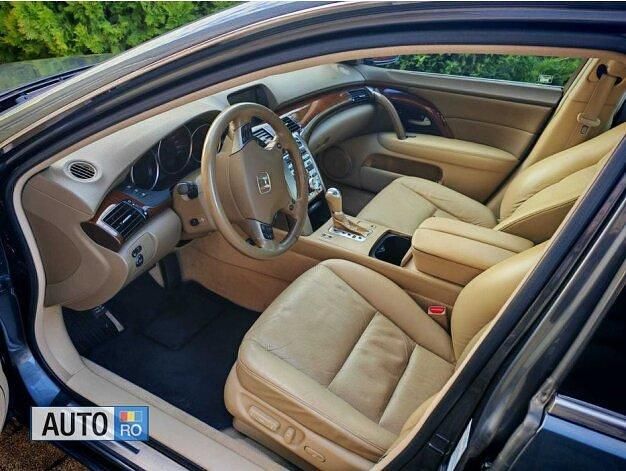 Second-hand Honda Legend 279 CP (205 kW) 2006 Berlinǎ